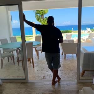 Meet your Posher, Jerry